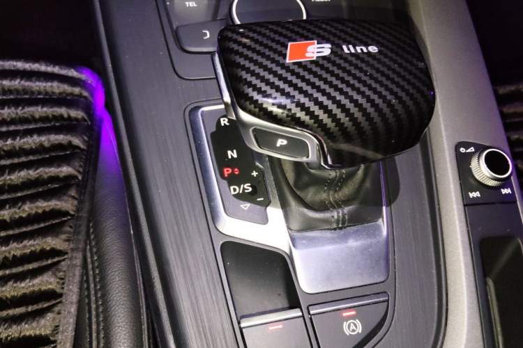 Used Audi A4L 2017 Plus 40 TFSI Ambition Model Gear Lever