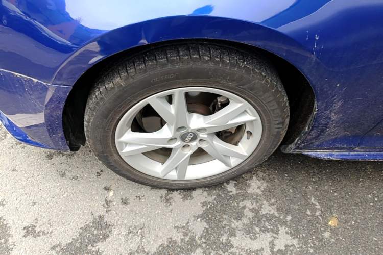 Used Audi A4L 2017 Plus 40 TFSI Ambition Model Left Front Wheel Hub