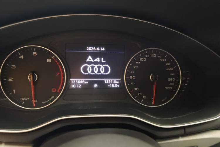 Used Audi A4L 2017 Plus 40 TFSI Ambition Model Odometer Close Up