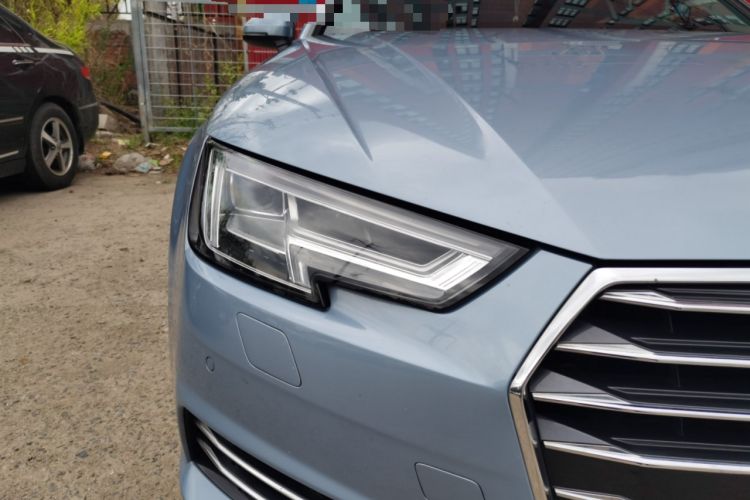 Used Audi A4L 2017 40 TFSI Fashion Model Right Front Headlight