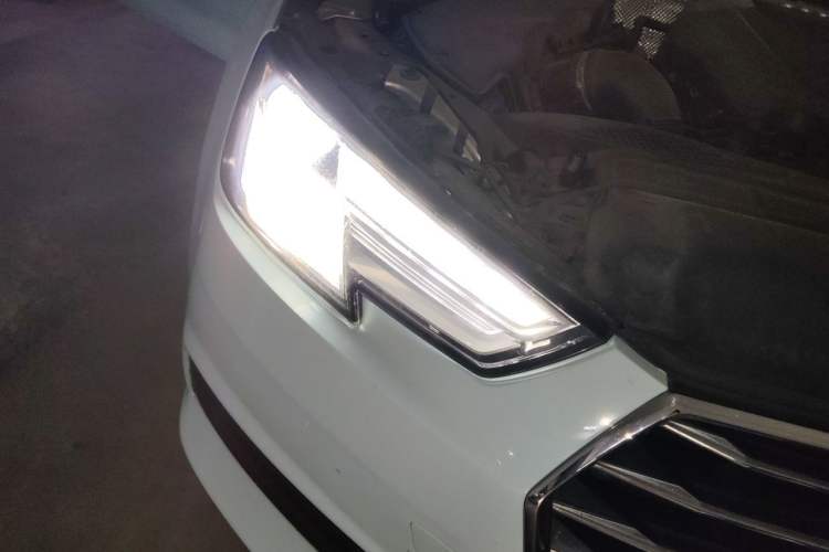Used Audi A4L 2017 Plus 40 TFSI Ambition Model Right Front Headlight