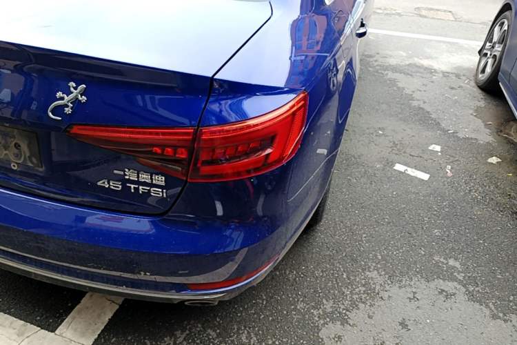 Used Audi A4L 2017 Plus 40 TFSI Ambition Model Right Rear Taillight