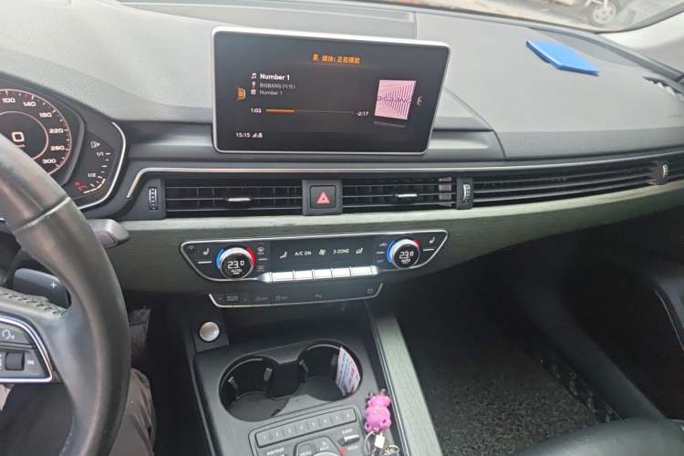 Used Audi A4L 2017 40 TFSI Style Edition Audio And AC Panel