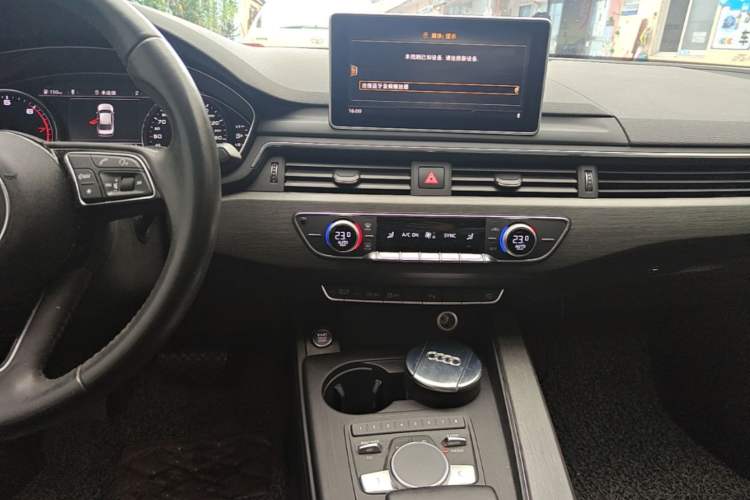 Used Audi A4L 2017 40 TFSI Style Edition Audio And AC Panel