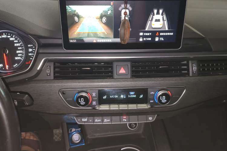 Used Audi A4L 2017 45 TFSI quattro Style Edition Audio And AC Panel