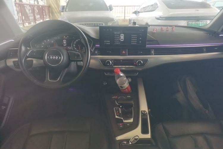 Used Audi A4L 2017 40 TFSI Fashion Model Center Console