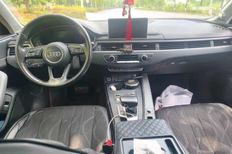 Used Audi A4L 2017 40 TFSI Style Edition Center Console