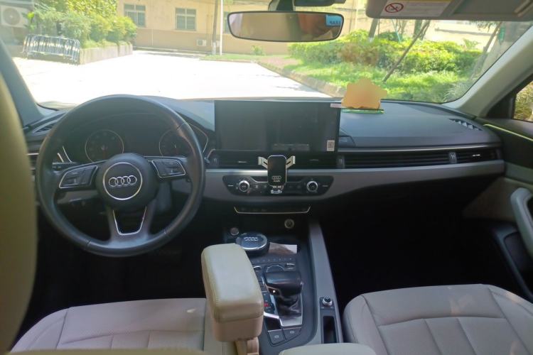 Used Audi A4L 2017 40 TFSI Ambition Edition Center Console
