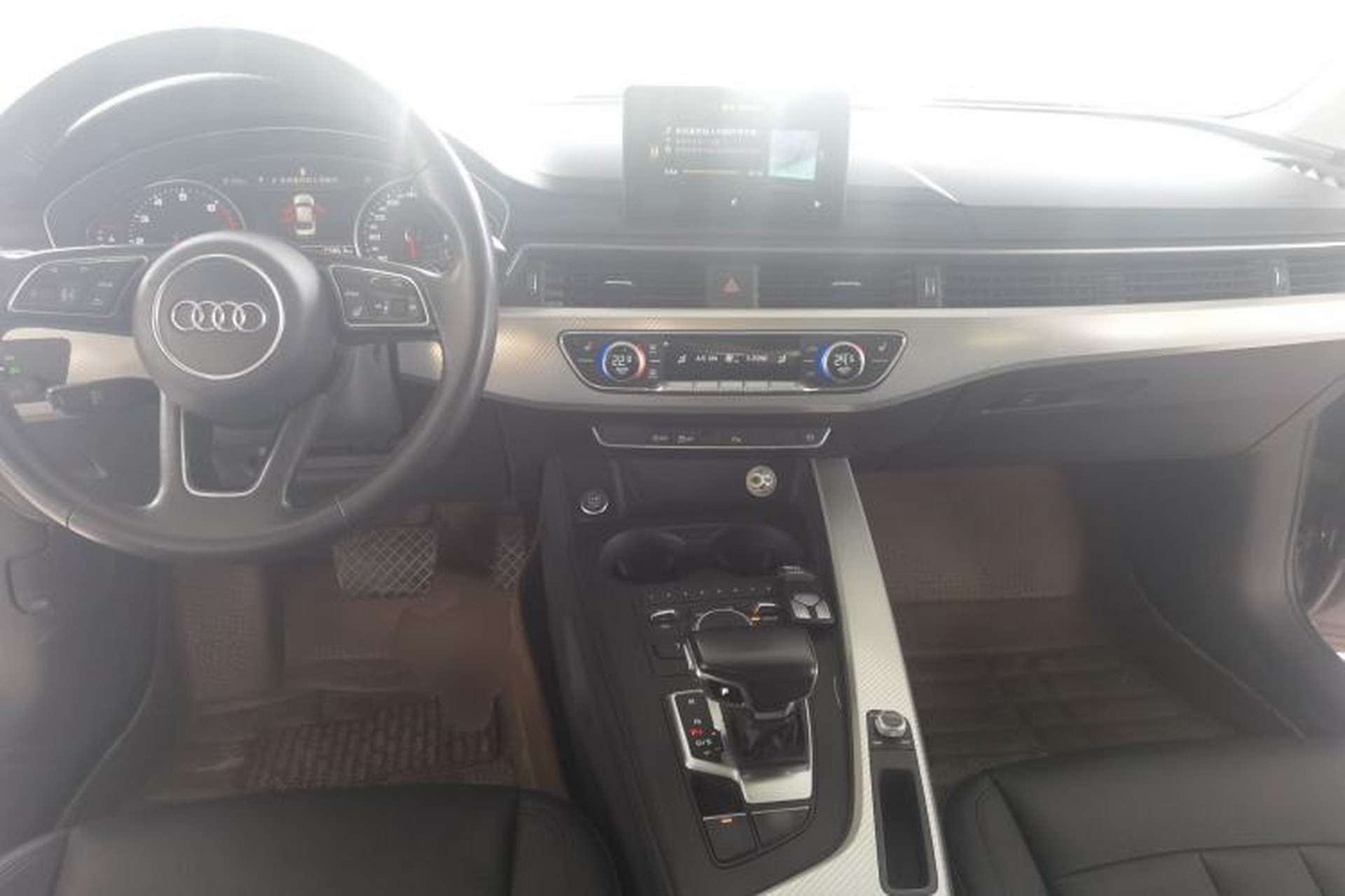 Used Audi A4L 2017 40 TFSI Fashion Model Center Console