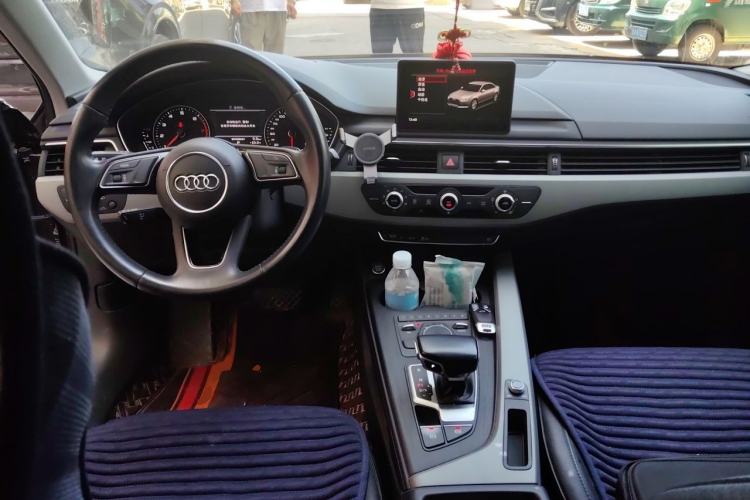 Used Audi A4L 2017 Plus 40 TFSI Ambition Model Center Console