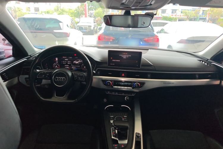 Used Audi A4L 2017 45 TFSI quattro Sport Edition Center Console
