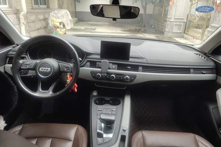 Used Audi A4L 2017 40 TFSI Ambition Edition Center Console
