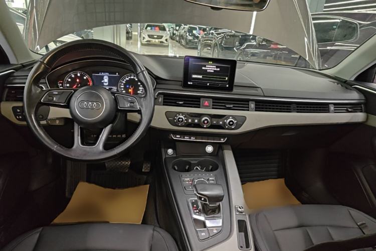 Used Audi A4L 2017 40 TFSI Ambition Edition Center Console
