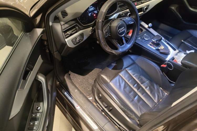 Used Audi A4L 2017 Plus 40 TFSI Fashion Model Driver Seat