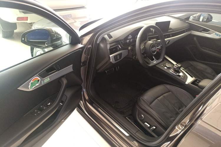 Used Audi A4L 2017 Plus 40 TFSI Fashion Model Driver Seat