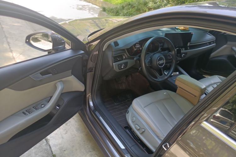 Used Audi A4L 2017 40 TFSI Ambition Edition Driver Seat