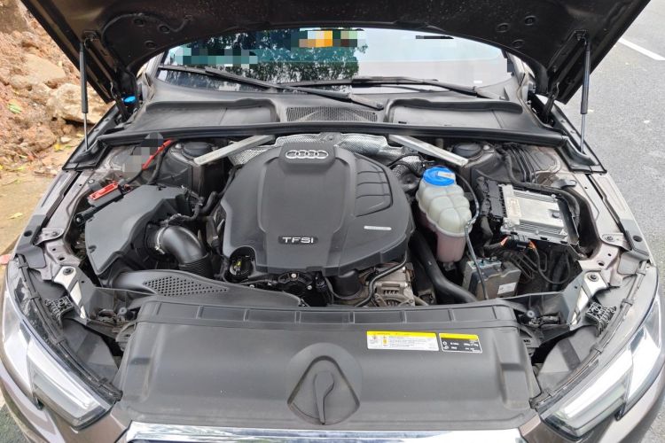 Used Audi A4L 2017 40 TFSI Ambition Edition Engine Bay