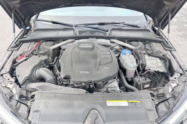 Used Audi A4L 2017 45 TFSI quattro Sport Edition Engine Bay