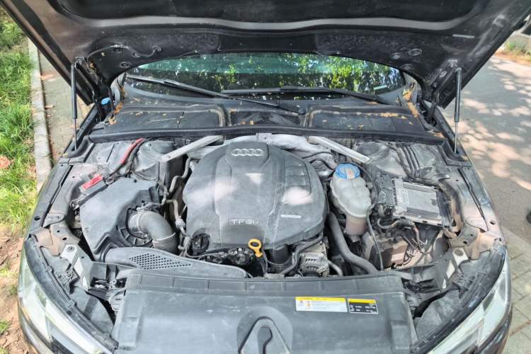 Used Audi A4L 2017 40 TFSI Ambition Edition Engine Bay