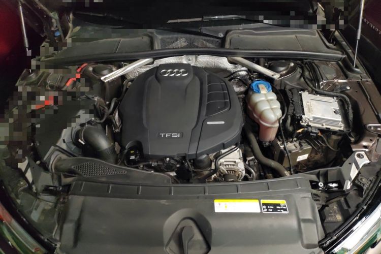 Used Audi A4L 2017 Plus 40 TFSI Fashion Model Engine Bay