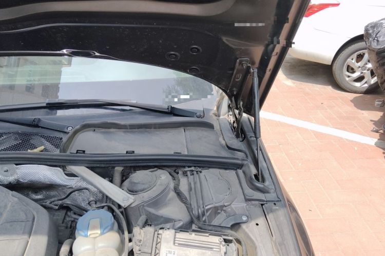 Used Audi A4L 2017 Plus 40 TFSI Style Edition Engine Bay Left