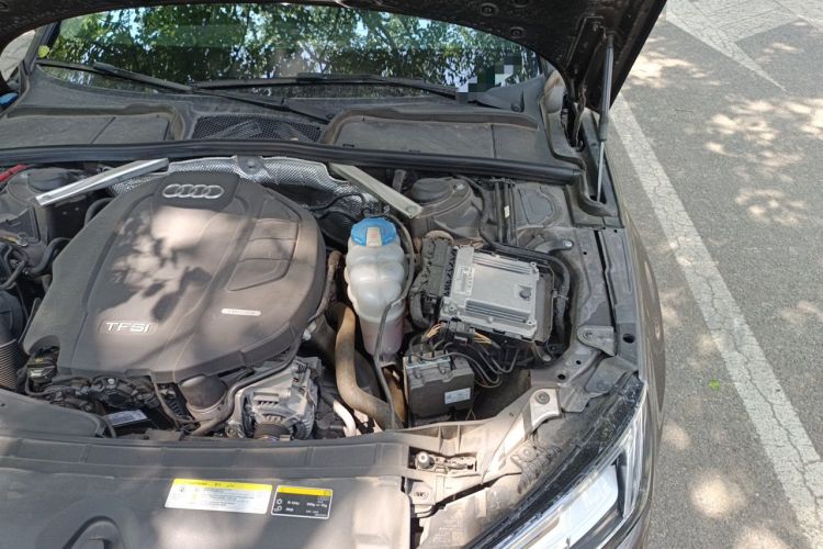 Used Audi A4L 2017 40 TFSI Fashion Model Engine Bay Left