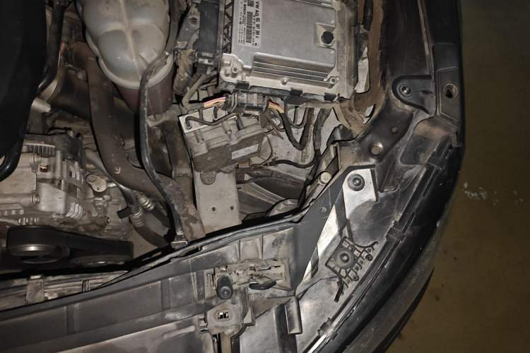 Used Audi A4L 2017 40 TFSI Fashion Model Engine Bay Left
