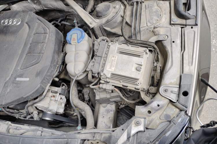 Used Audi A4L 2017 40 TFSI Ambition Edition Engine Bay Left
