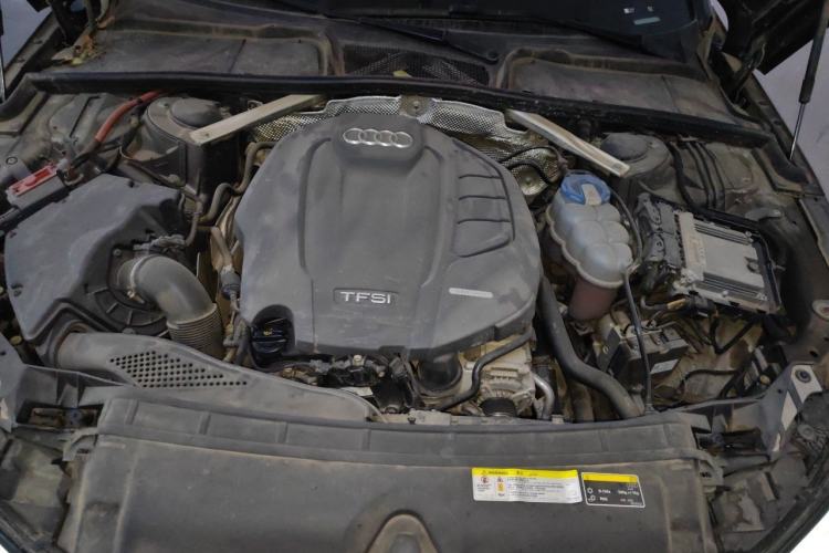 Used Audi A4L 2017 Plus 40 TFSI Fashion Model Engine Bay