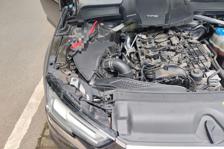 Used Audi A4L 2017 40 TFSI Sport Edition Engine Bay Right
