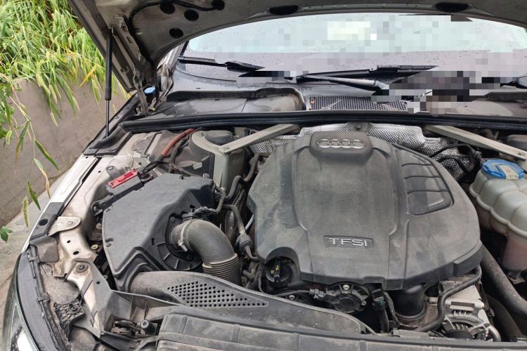 Used Audi A4L 2017 40 TFSI Style Edition Engine Bay Right