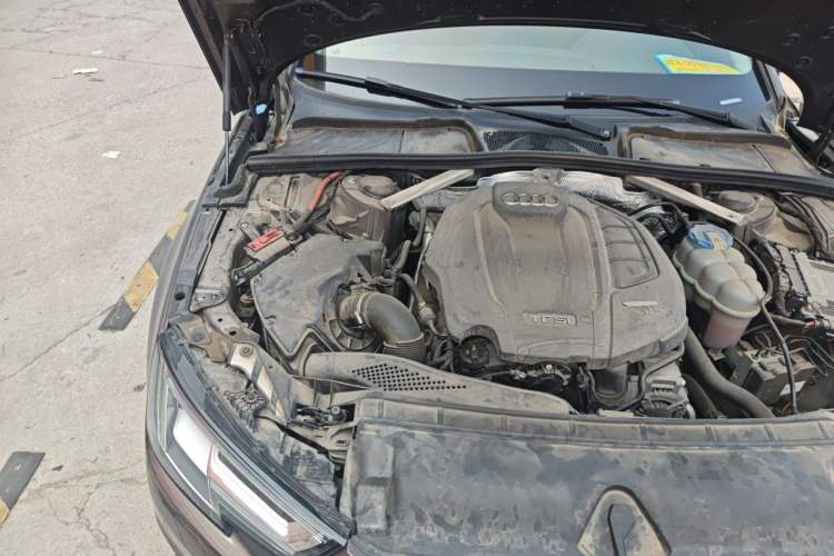 Used Audi A4L 2017 40 TFSI Style Edition Engine Bay Right