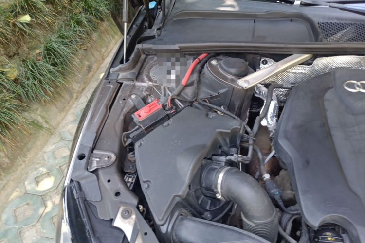 Used Audi A4L 2017 40 TFSI Ambition Edition Engine Bay Right