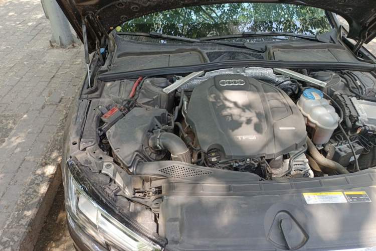 Used Audi A4L 2017 40 TFSI Fashion Model Engine Bay Right