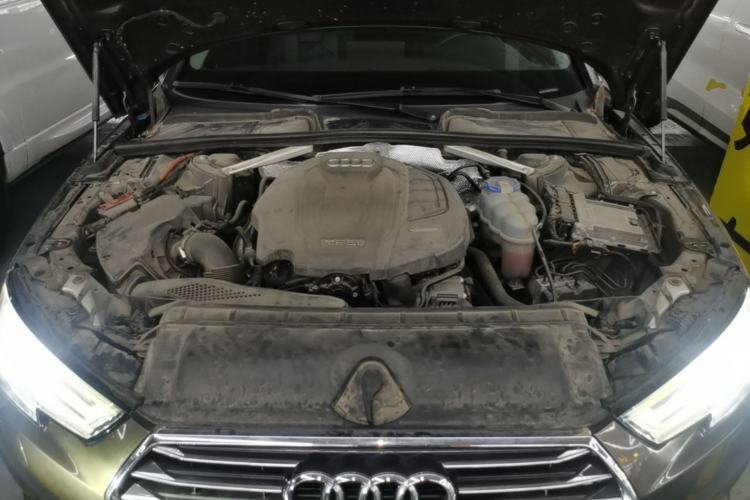 Used Audi A4L 2017 40 TFSI Style Edition Engine Bay