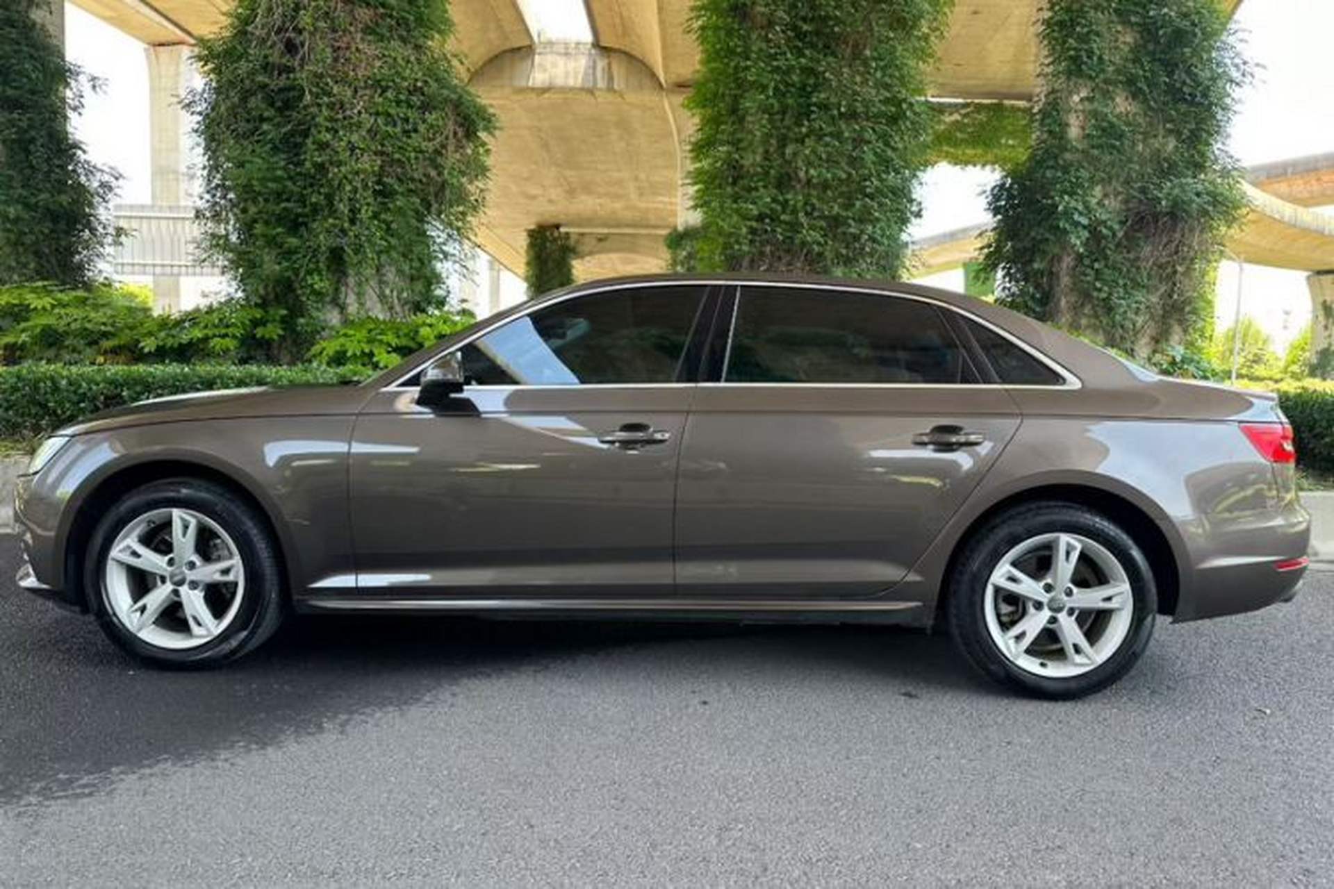 Used Audi A4L 2017 40 TFSI Fashion Model Exterior 2