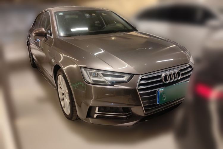 Used Audi A4L 2017 Plus 40 TFSI Fashion Model Front Right 45 Deg