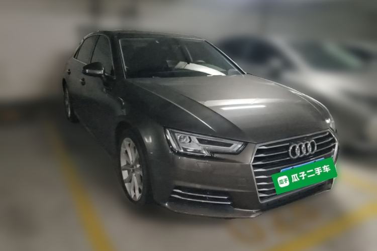 Used Audi A4L 2017 40 TFSI Style Edition Front Right 45 Deg
