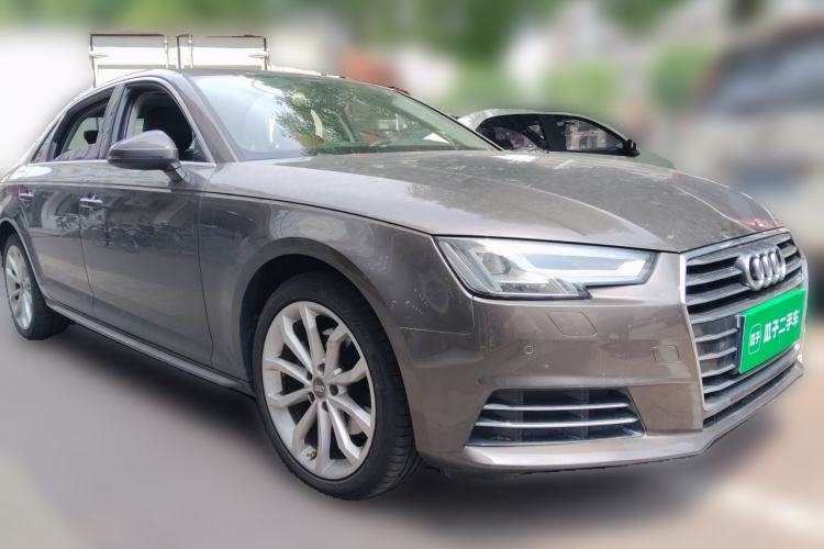 Used Audi A4L 2017 Plus 40 TFSI Style Edition Front Right 45 Deg