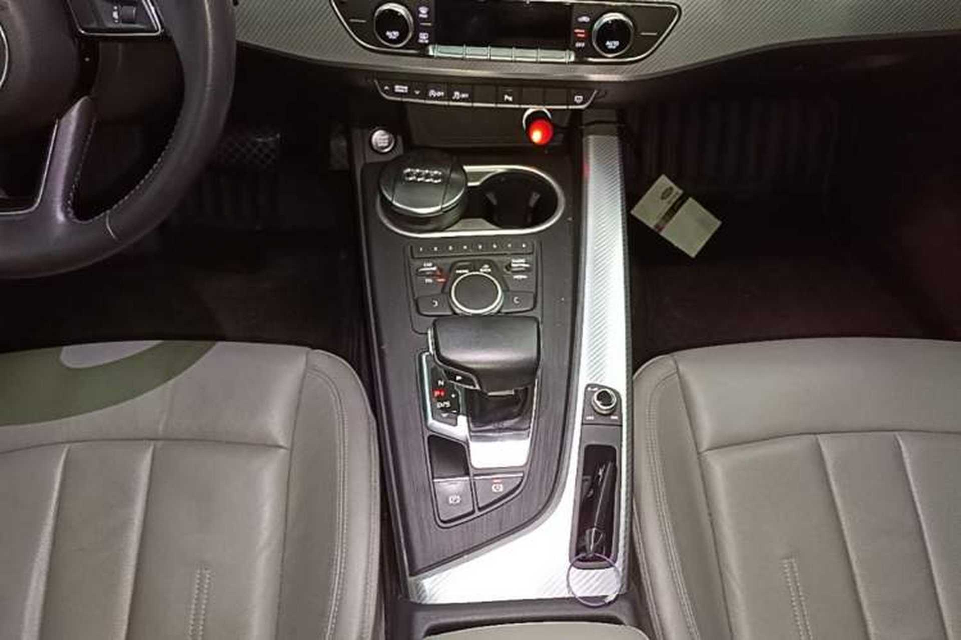 Used Audi A4L 2017 40 TFSI Fashion Model Gear Lever