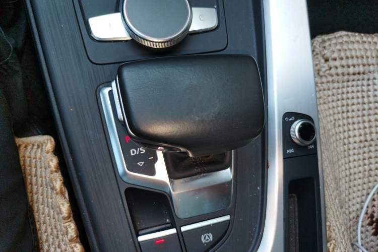 Used Audi A4L 2017 45 TFSI quattro Sport Edition Gear Lever