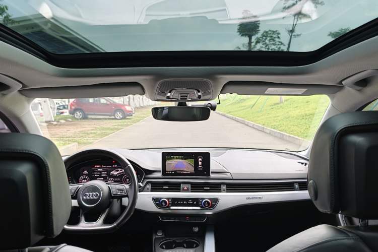 Used Audi A4L 2017 45 TFSI quattro Sport Edition Headliner