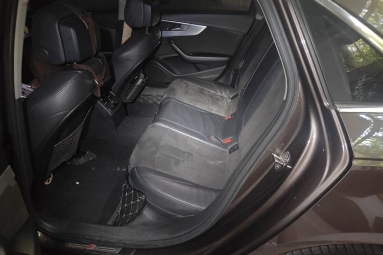 Used Audi A4L 2017 45 TFSI quattro Sport Edition Interior 4