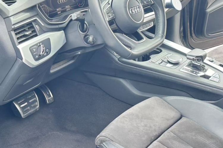Used Audi A4L 2017 45 TFSI quattro Sport Edition Interior 7