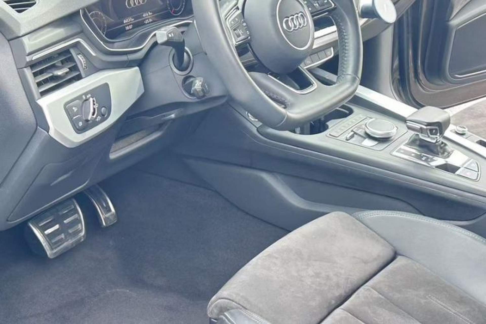 Used Audi A4L 2017 45 TFSI quattro Sport Edition Interior 7