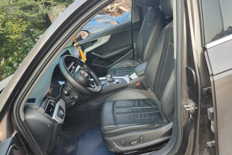Used Audi A4L 2017 40 TFSI Fashion Model Left Front Seat