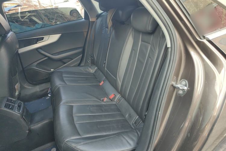 Used Audi A4L 2017 40 TFSI Fashion Model Left Rear Seat