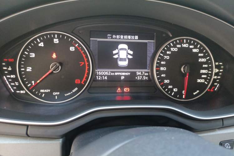 Used Audi A4L 2017 40 TFSI Ambition Edition Odometer Close Up