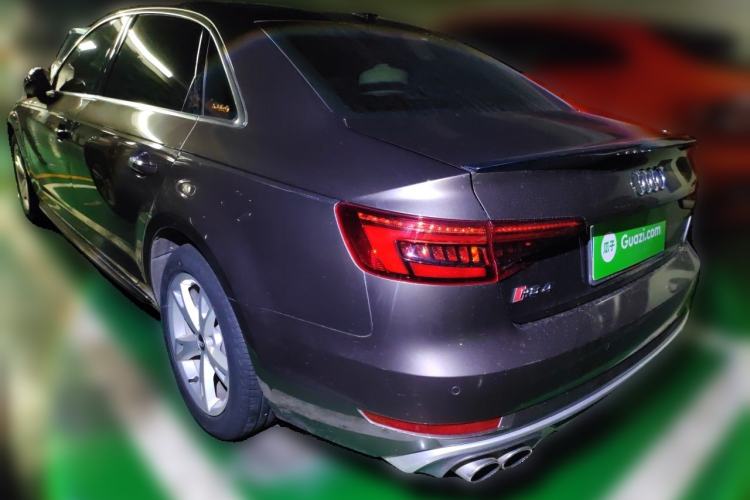 Used Audi A4L 2017 Plus 40 TFSI Fashion Model Rear Left 45 Deg