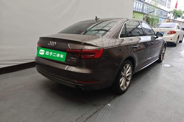Used Audi A4L 2017 40 TFSI Style Edition Rear Right 45 Deg